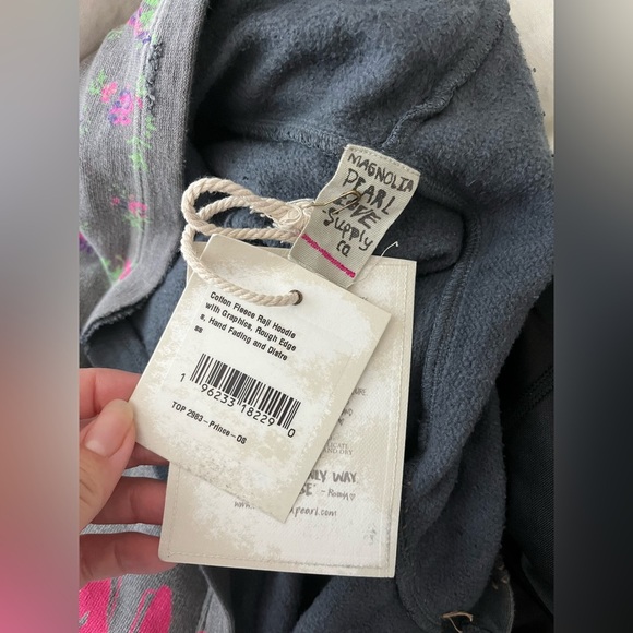 Magnolia Pearl Graphics Raji Hoodie - Picture 9 of 12